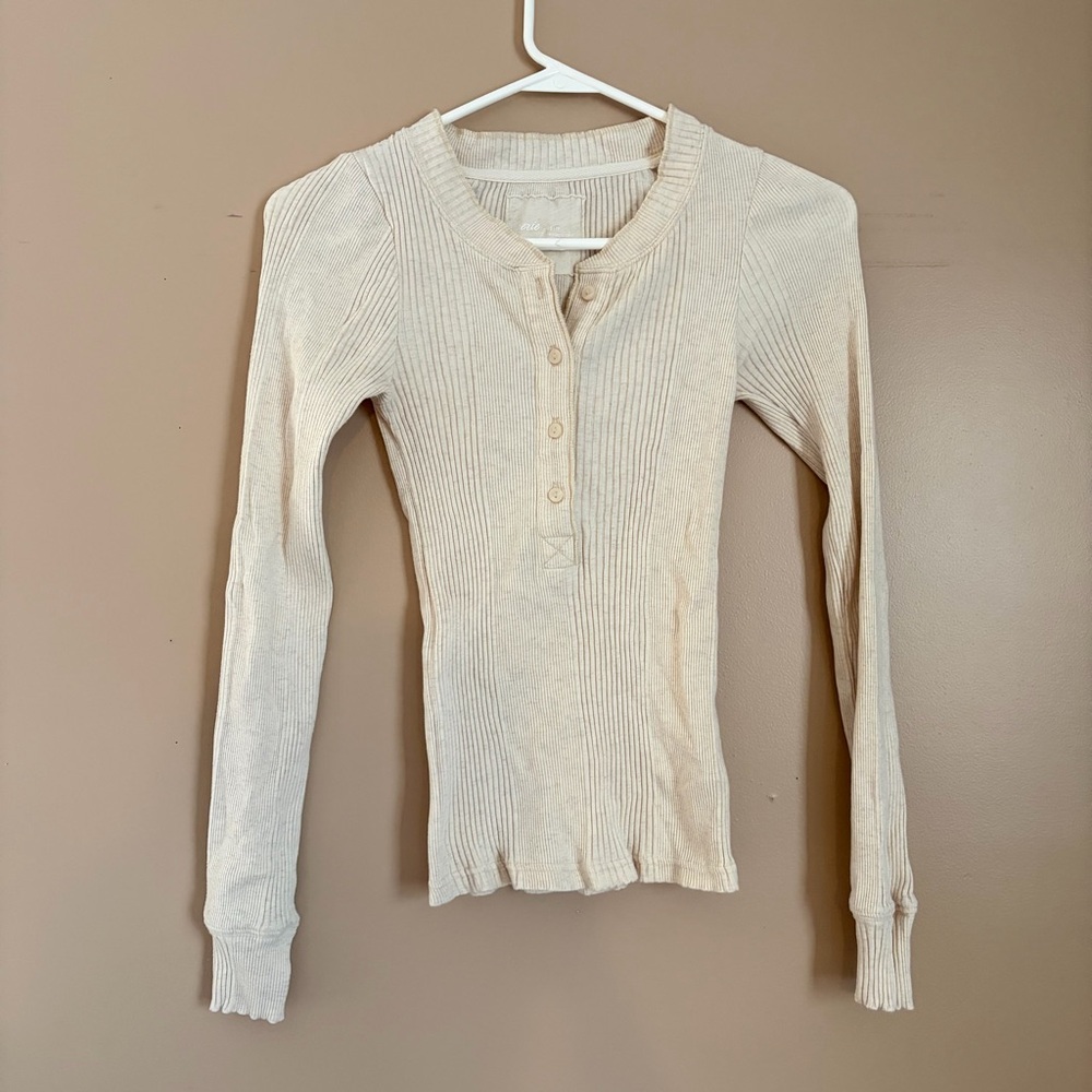 Aerie Cream Long Sleeve Ribbed Top